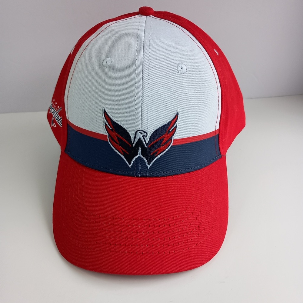 WASHINGTON CAPITALS RED SNAPBACK UNISEX ADULT CAP HAT
